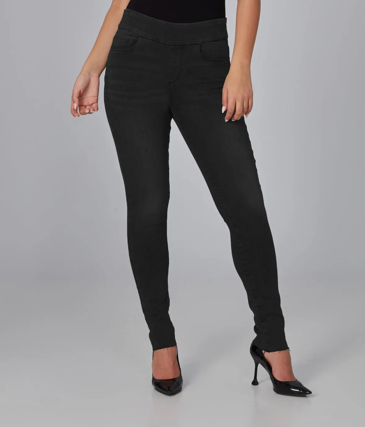 ANNA-NBLK High Rise Skinny Pull-On Jeans