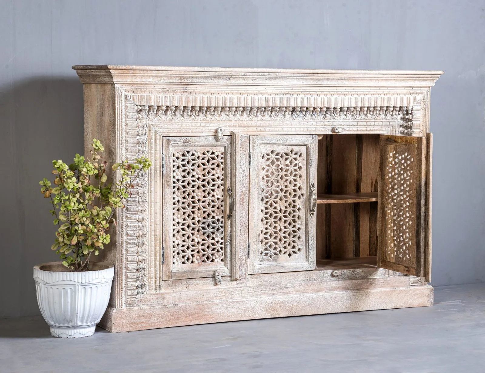 Carved Vintage Traditional Jali Sideboard