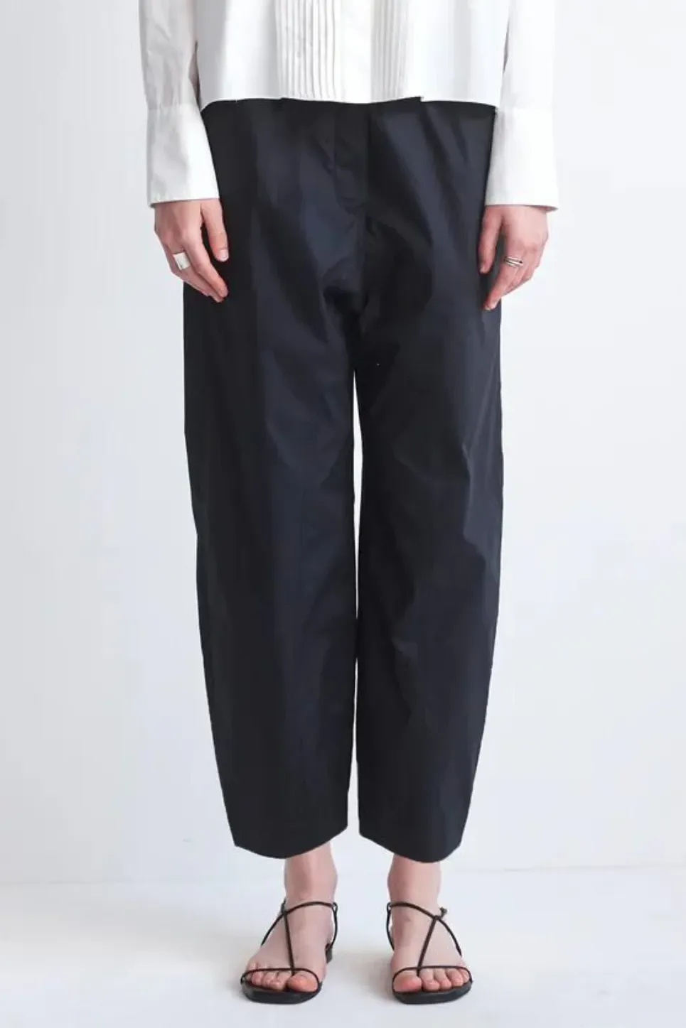 Jolie Pant in Navy