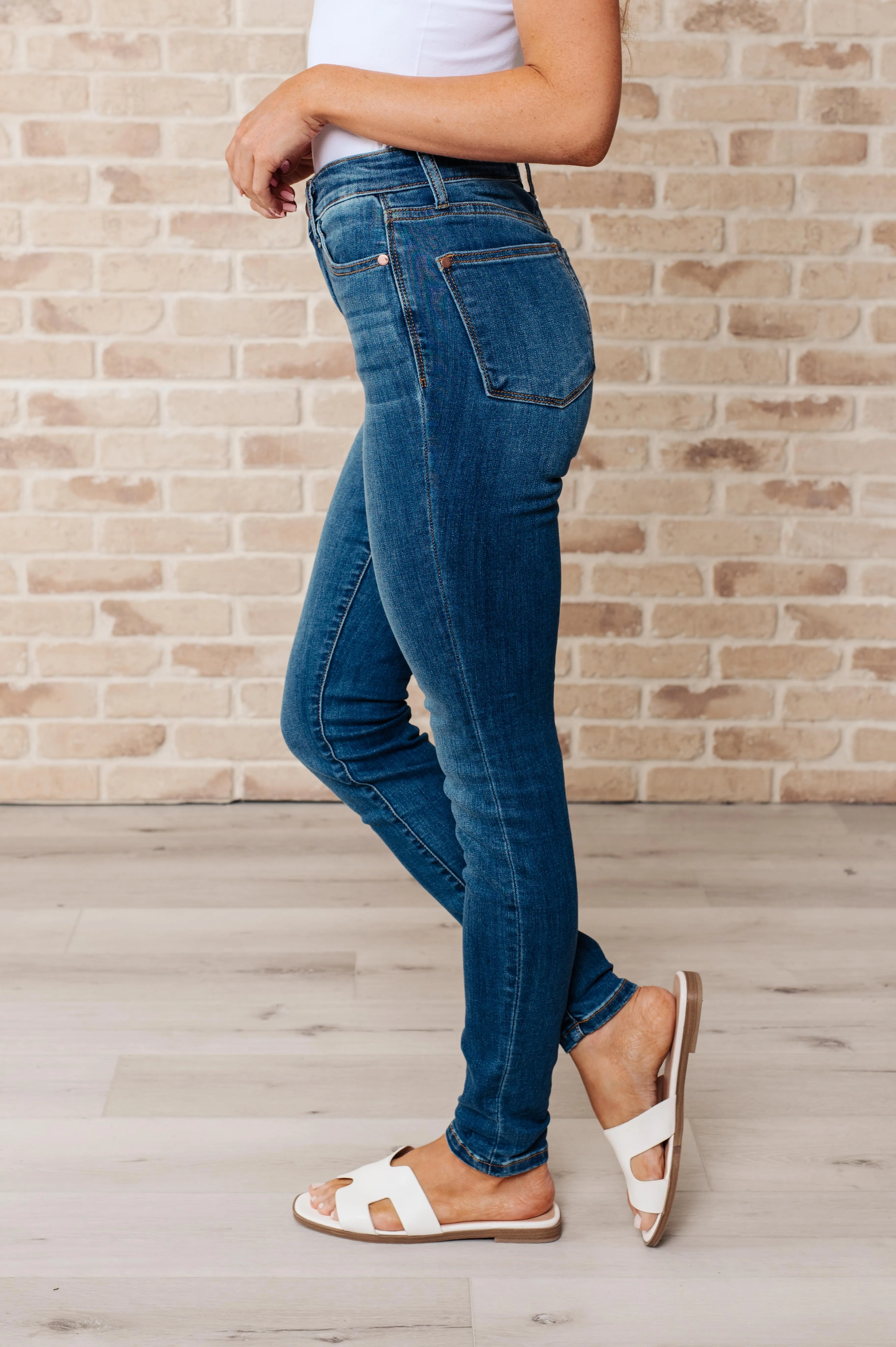 Judy Blue Daphne High Rise Skinny Jeans Non Distressed in Dark Wash