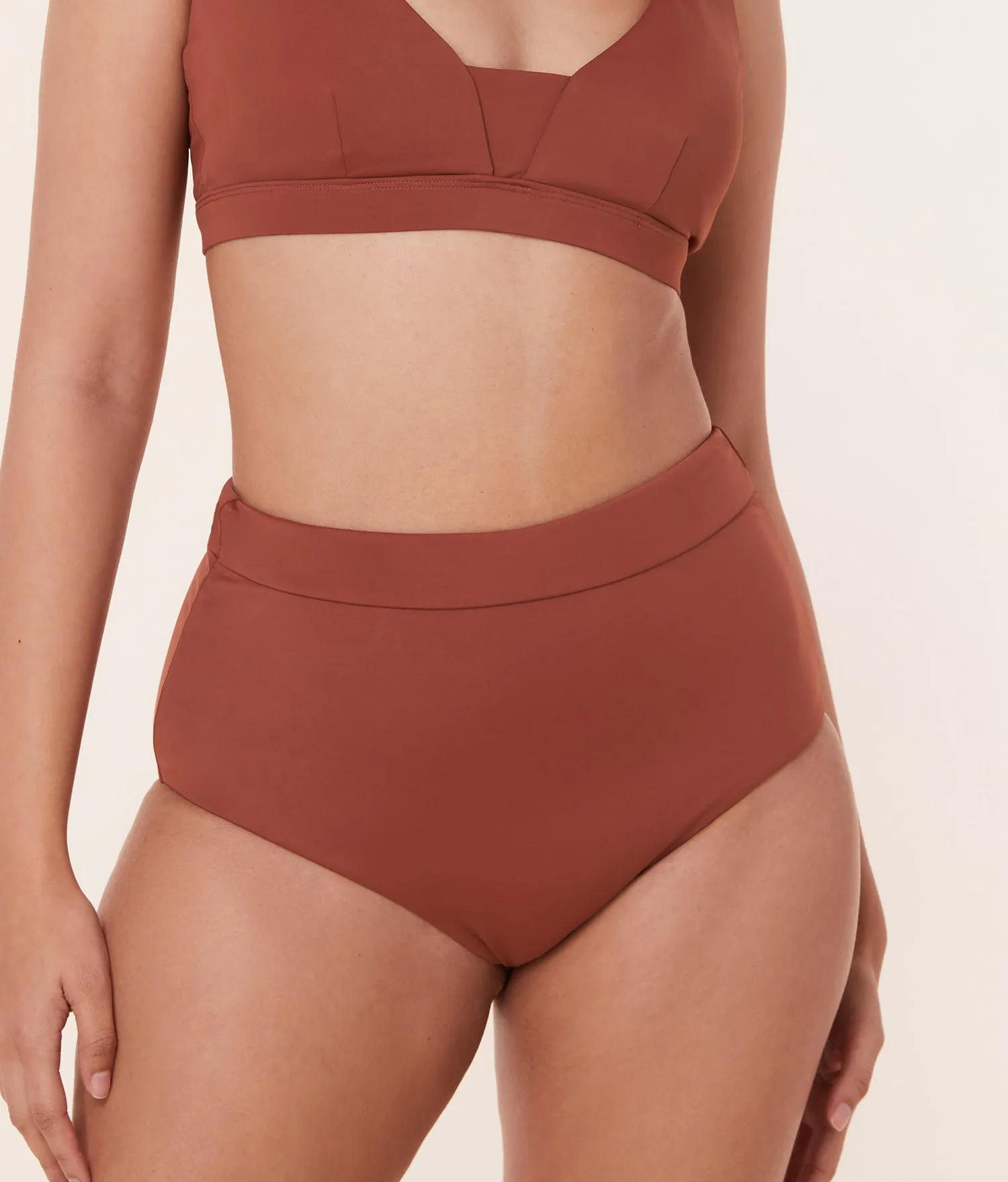 The Wide Band High Waisted Bottom - Eco Nylon - Sequoia